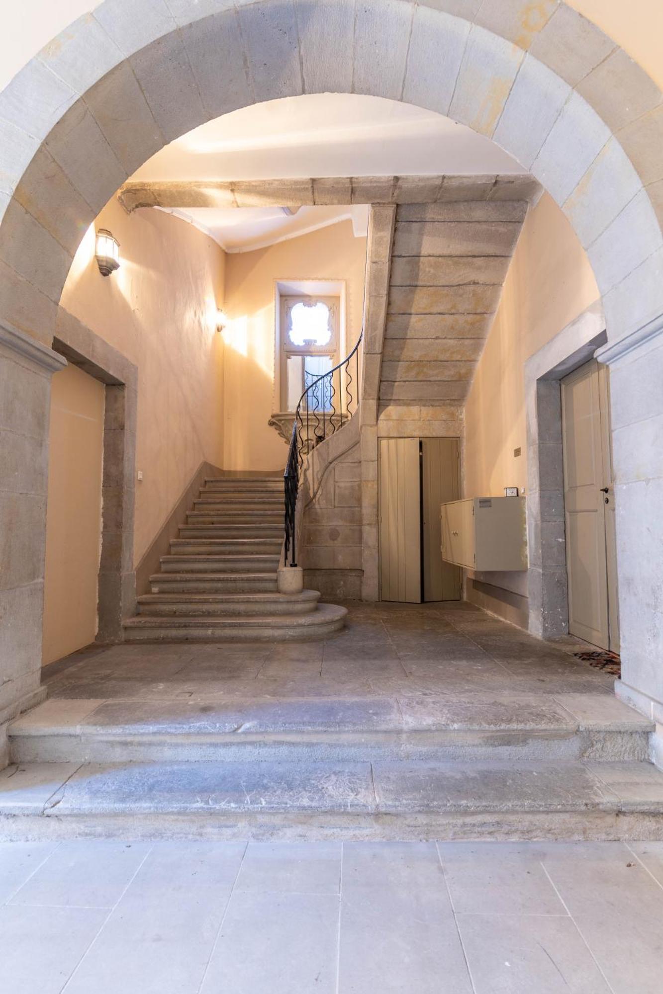 Bel Appartement Avec Cour Au Coeur De La Bastide Carcassonne Bagian luar foto